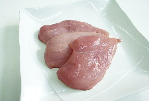賞味期限 鶏胸肉 冷蔵 冷凍 解凍