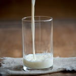 ヨーグルト、アイス、牛乳の賞味期限の目安は？