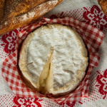 カマンベールチーズの未開封時と開封後の賞味期限とカビの関係について